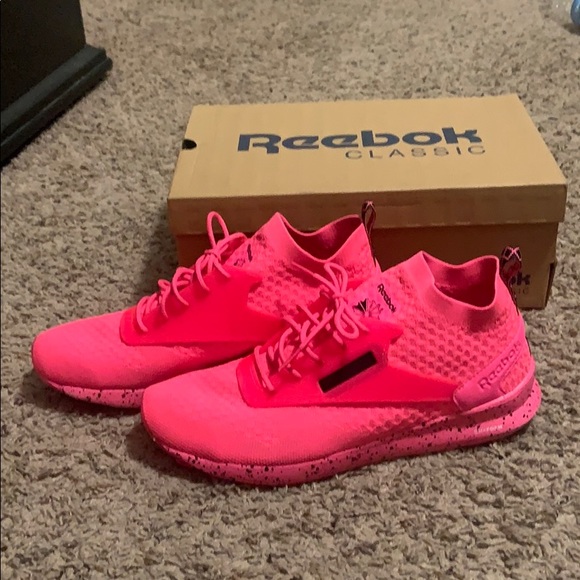 Reebok - Picture 4 of 6